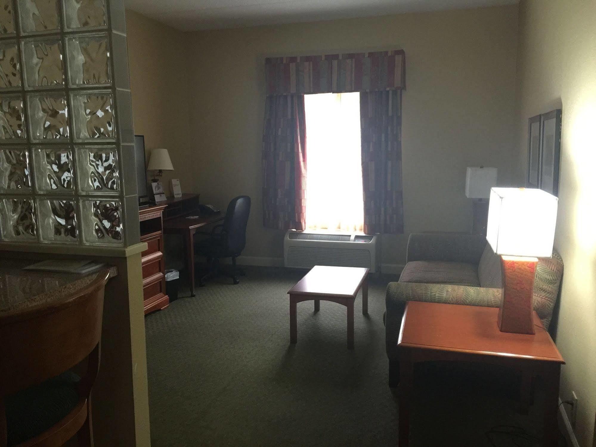Holiday Inn Express Hotel & Suites Conover - Hickory Area By Ihg Buitenkant foto