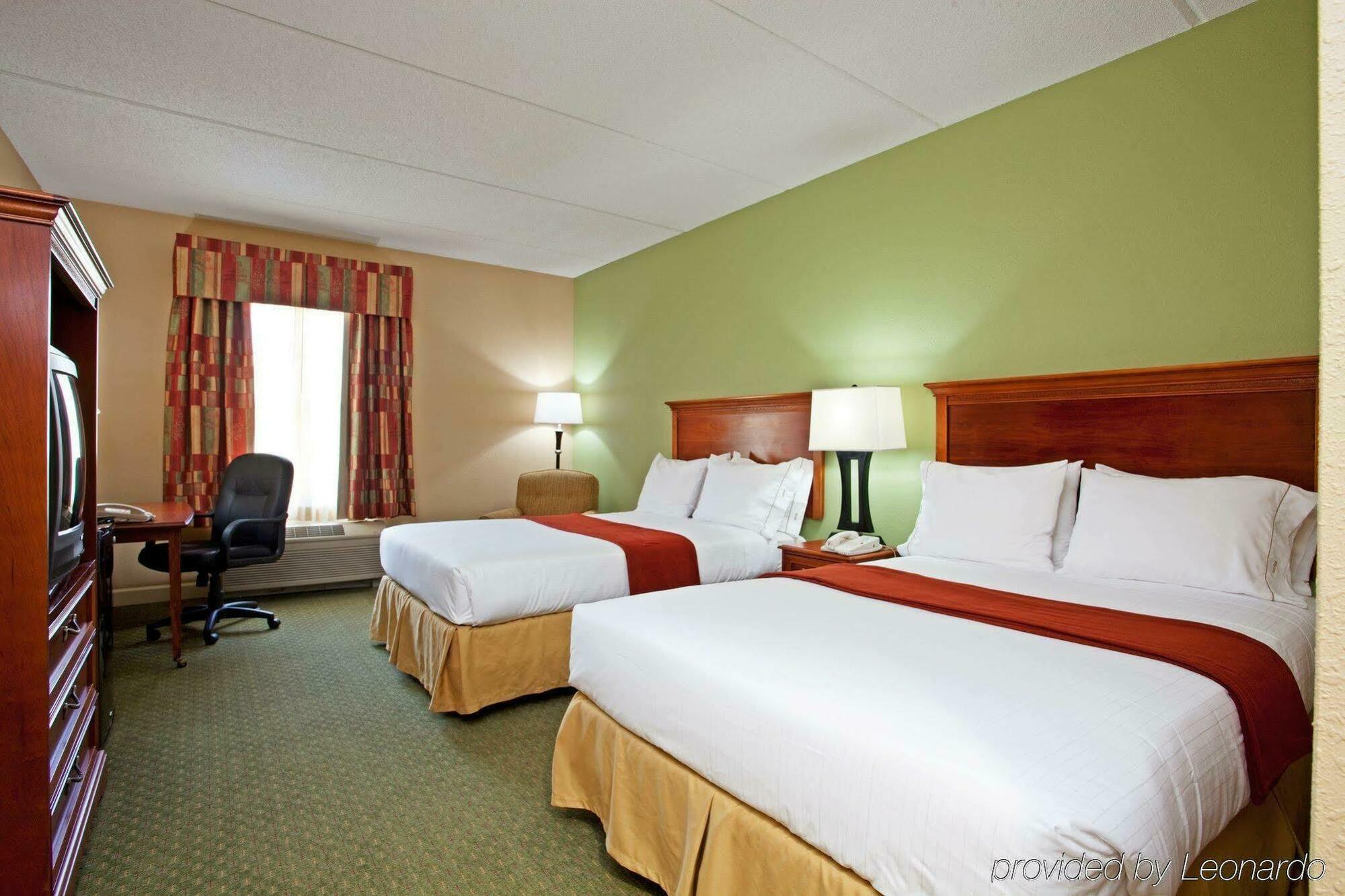 Holiday Inn Express Hotel & Suites Conover - Hickory Area By Ihg Buitenkant foto
