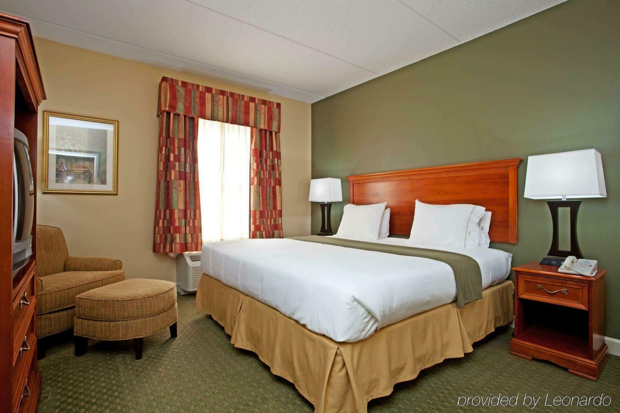 Holiday Inn Express Hotel & Suites Conover - Hickory Area By Ihg Buitenkant foto